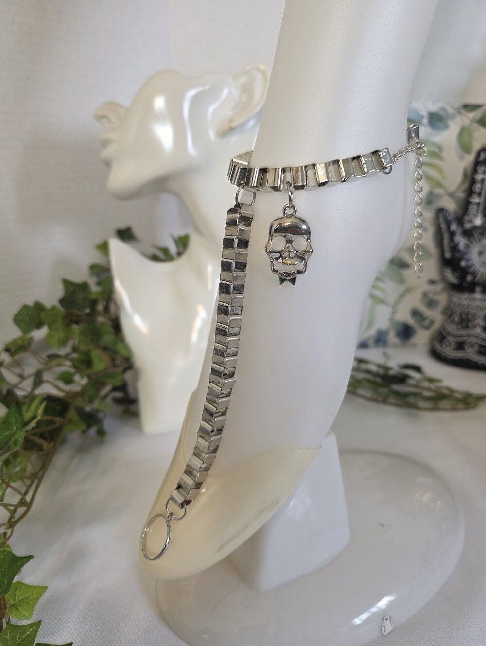 Silver Tone Skull Barefoot Sandal Foot Chain Anklet Toe Ring Gothic Rave